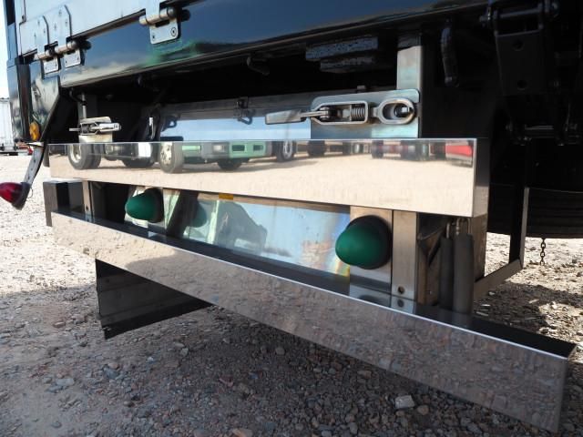 MITSUBISHI FUSOU SUPER GREAT 2015 Image 31