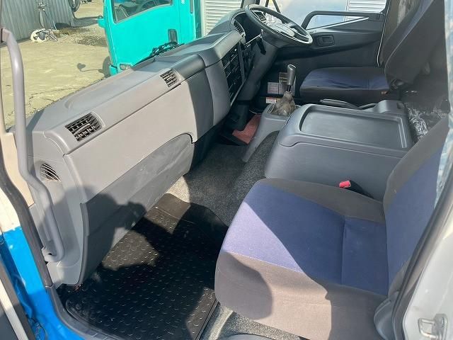 MITSUBISHI FUSOU FIGHTER 2015 Image 31