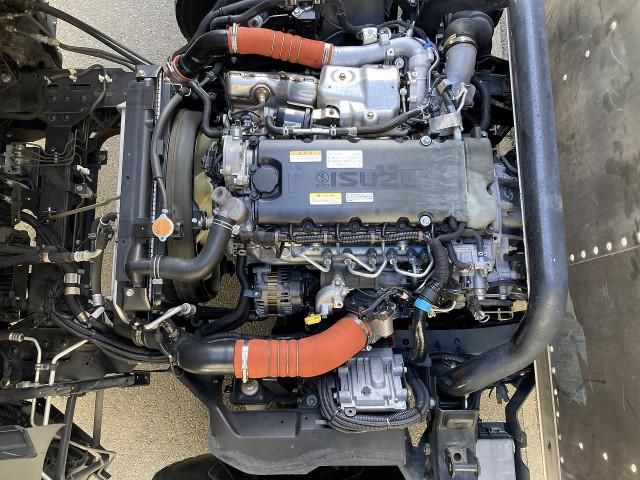 ISUZU ELF 2019 Image 31