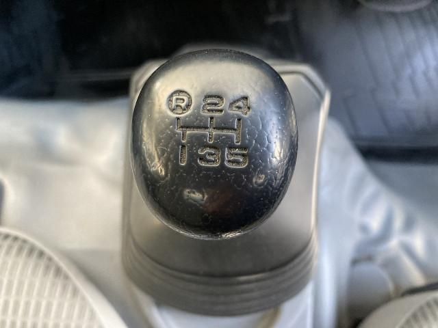 TOYOTA DYNA 2013 Image 31