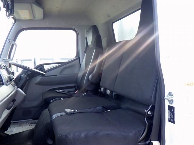 MITSUBISHI CANTER 2023 Image 31