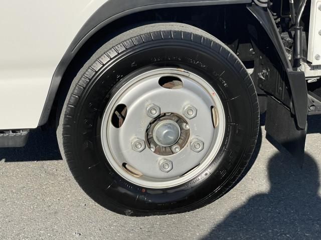 ISUZU ELF 2018 Image 31