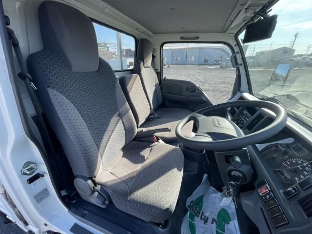 ISUZU ELF 2018 Image 31