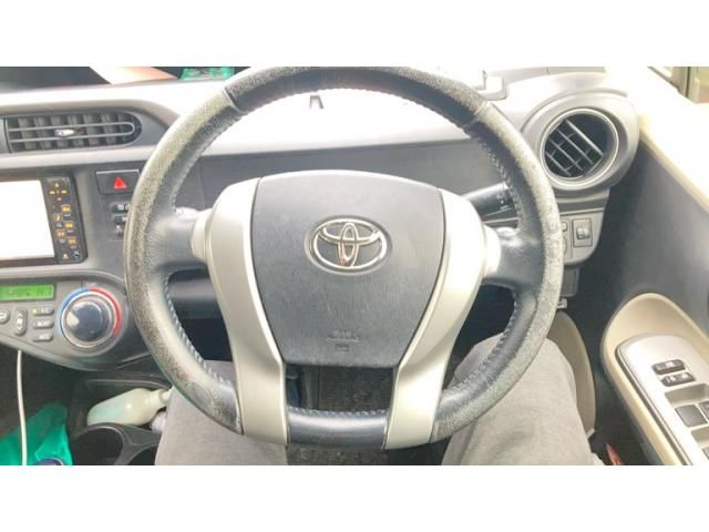 TOYOTA AQUA 2012 Image 31