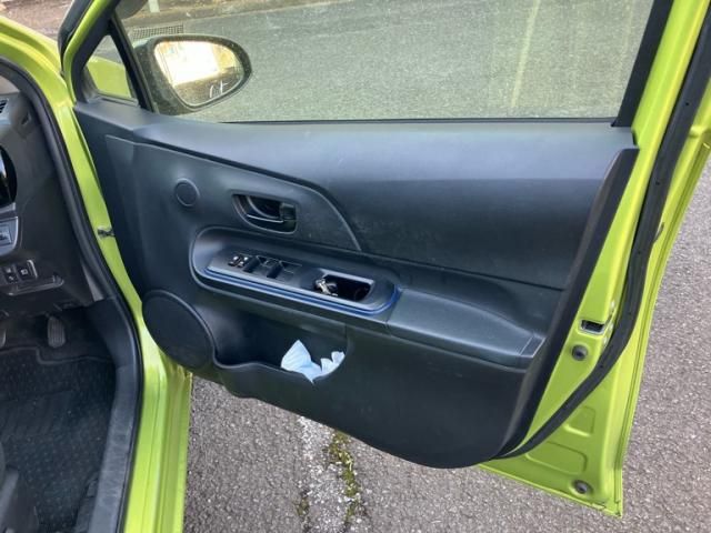 TOYOTA AQUA 2016 Image 31