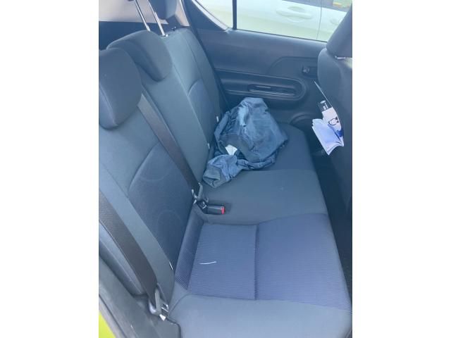 TOYOTA AQUA 2016 Image 31