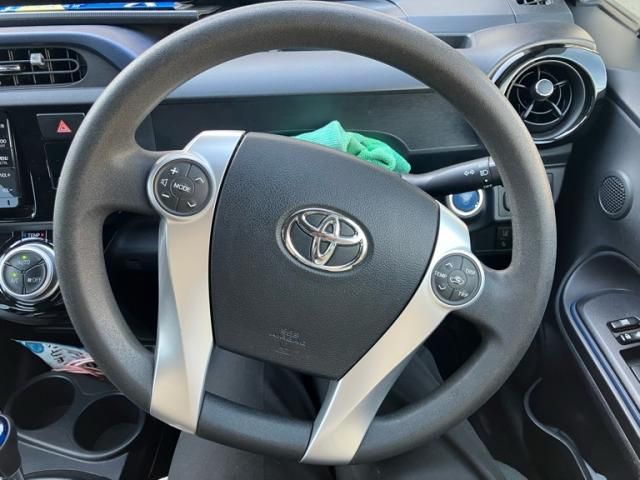 TOYOTA AQUA 2016 Image 31