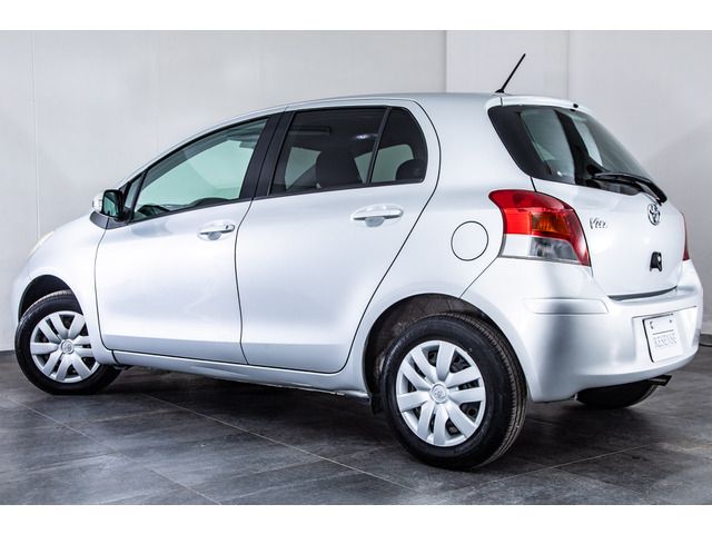 TOYOTA VITZ 2010 Image 31
