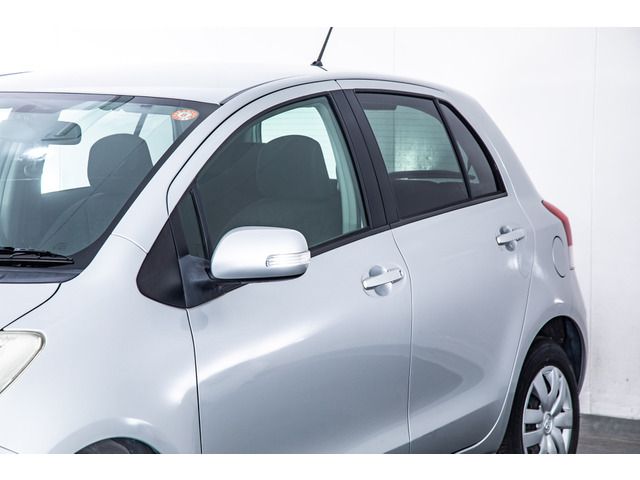 TOYOTA VITZ 2010 Image 31