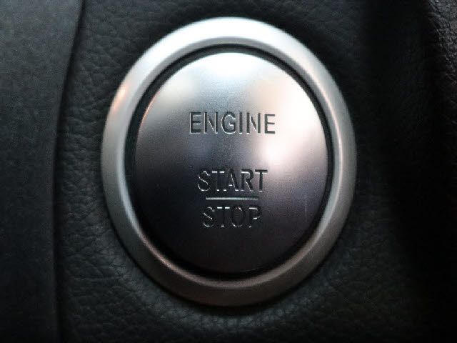 MERCEDES BENZ MERCEDES AMG C CLASS 2016 Image 31