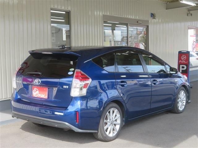 TOYOTA PRIUS ALPHA 2015 Image 31