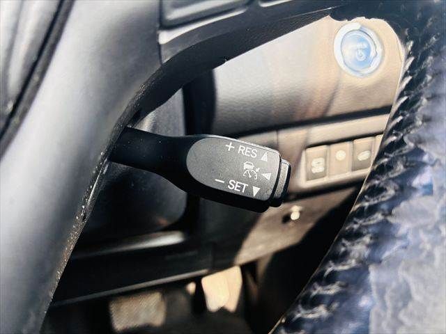 TOYOTA HARRIER HYBRID 2014 Image 31