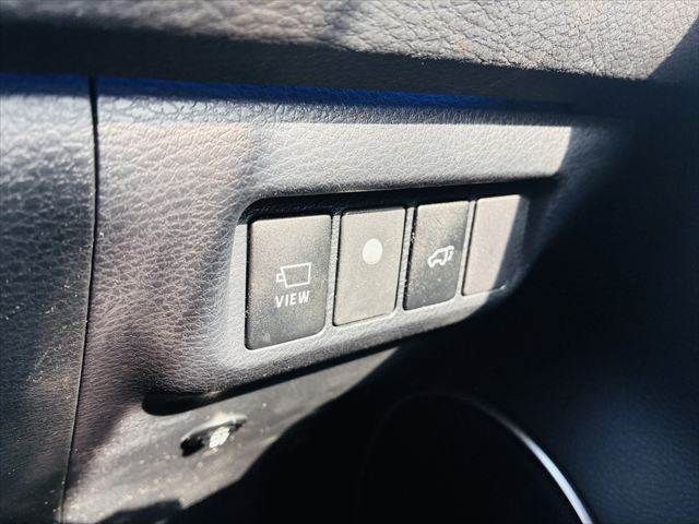 TOYOTA HARRIER HYBRID 2014 Image 31