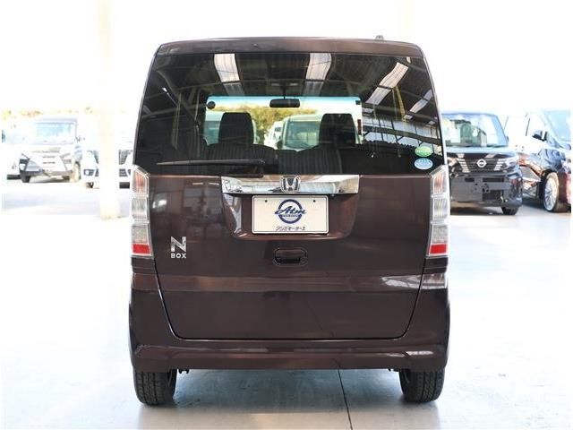 HONDA N BOX 2017 Image 31