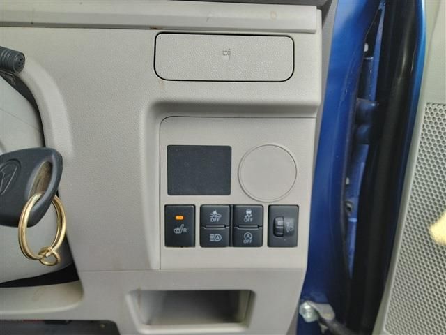 DAIHATSU TANTO 4WD 2018 Image 31