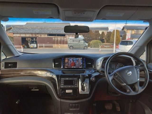 NISSAN ELGRAND  4WD 2016 Image 31