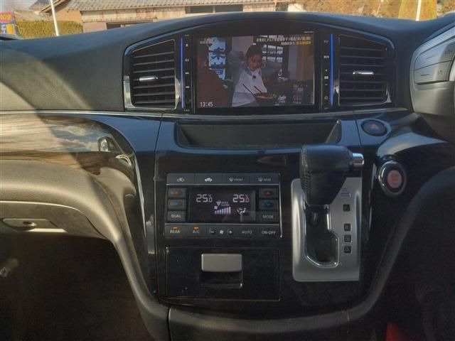 NISSAN ELGRAND  4WD 2016 Image 31