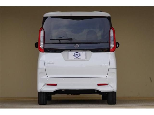 NISSAN ROOX 2023 Image 31