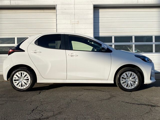 TOYOTA YARIS HYBRID 2021 Image 31