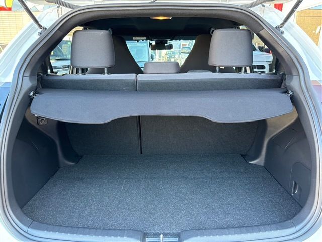 TOYOTA YARIS HYBRID 2021 Image 31