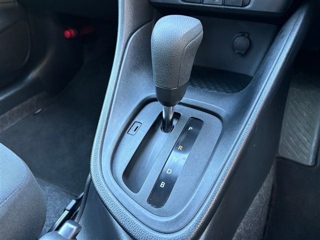 TOYOTA YARIS HYBRID 2021 Image 31