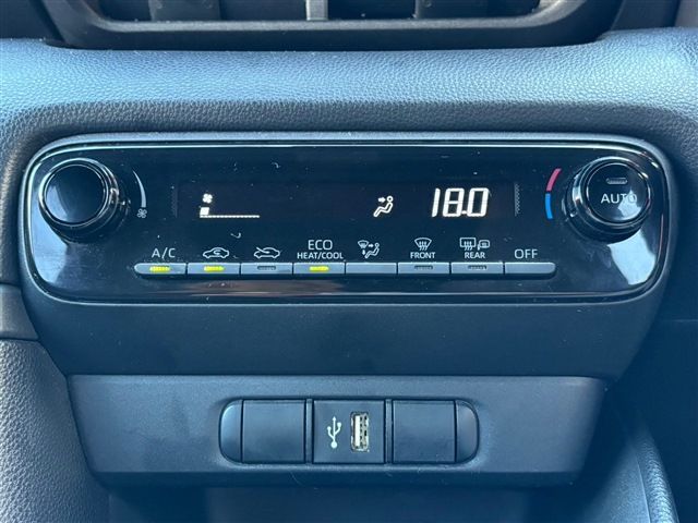 TOYOTA YARIS HYBRID 2021 Image 31