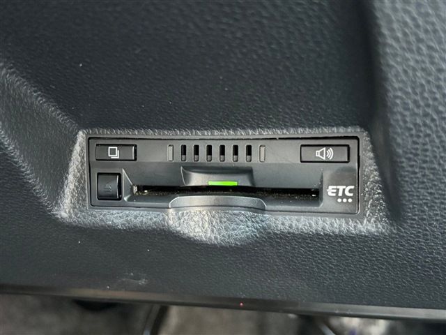 TOYOTA YARIS HYBRID 2021 Image 31