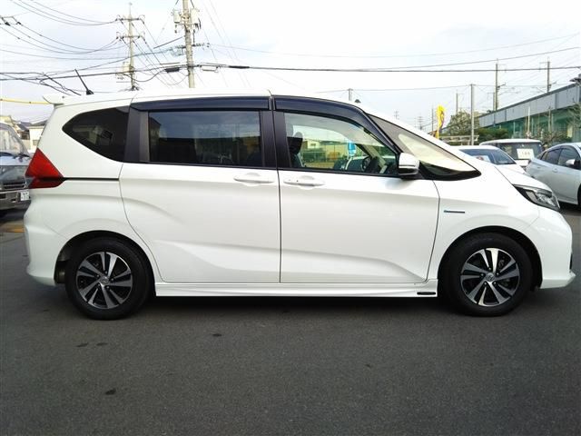 HONDA FREED HYBRID 2017 Image 31