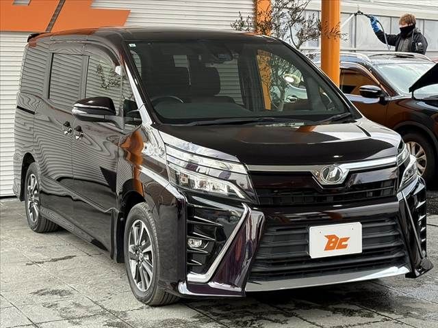 TOYOTA VOXY 2017 Image 31