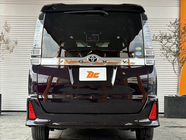 TOYOTA VOXY 2017 Image 31