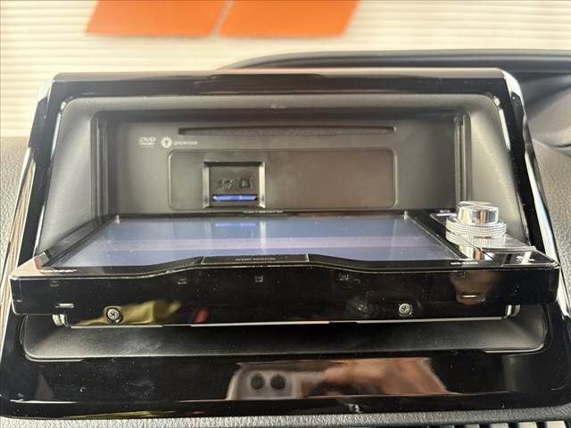 TOYOTA VOXY 2017 Image 31