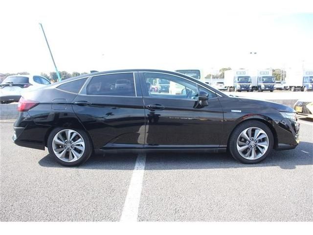 HONDA CLARITY PHEV 2018 Image 31