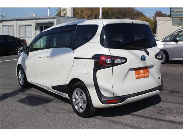 TOYOTA SIENTA HYBRID 2019 Image 31