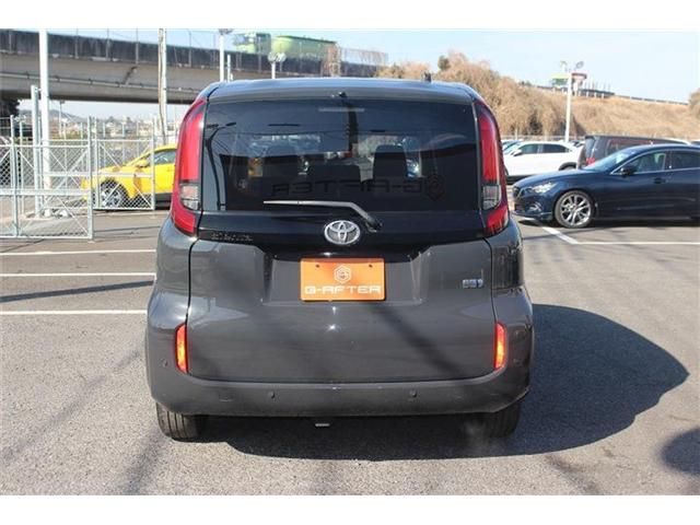 TOYOTA SIENTA HYBRID 2023 Image 31