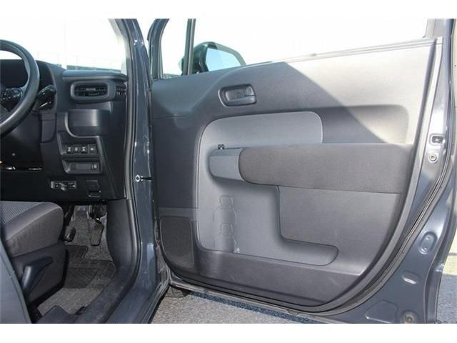 TOYOTA SIENTA HYBRID 2023 Image 31