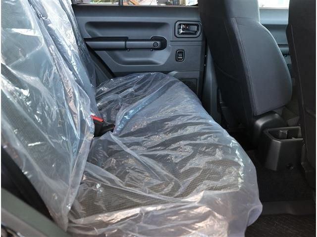 SUZUKI JIMNY NOMADE 2025 Image 31