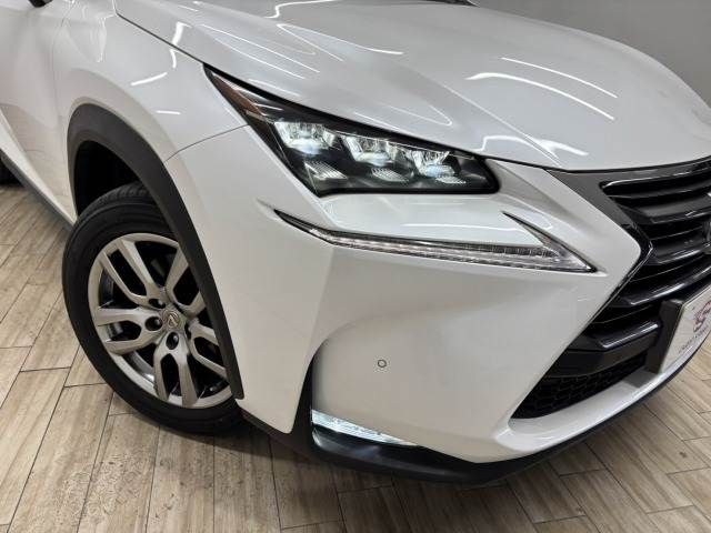 TOYOTA LEXUS NX300H 2015 Image 31