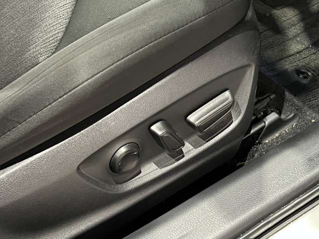 TOYOTA CAMRY HYBRID 2019 Image 31