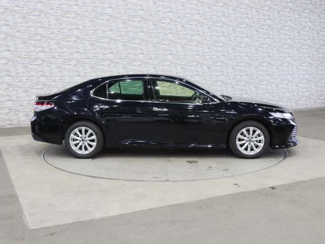 TOYOTA CAMRY HYBRID 2019 Image 31