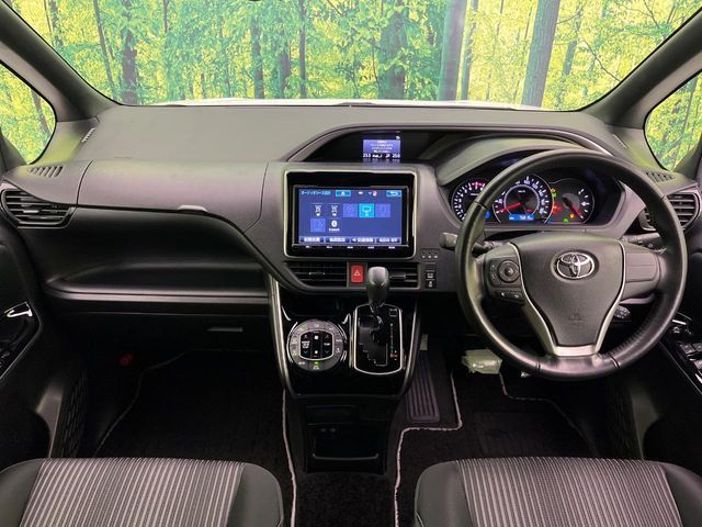 TOYOTA VOXY 2018 Image 31