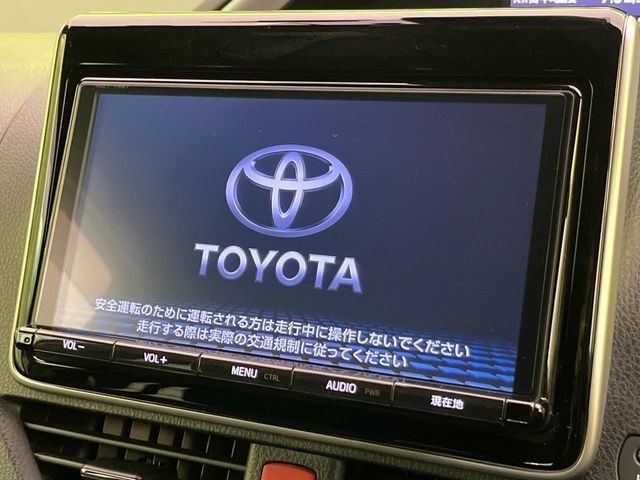 TOYOTA VOXY 2018 Image 31