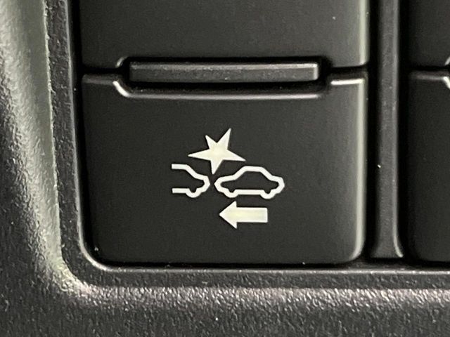 TOYOTA VOXY 2018 Image 31