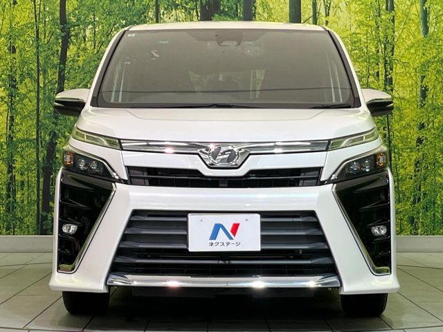 TOYOTA VOXY 2018 Image 31