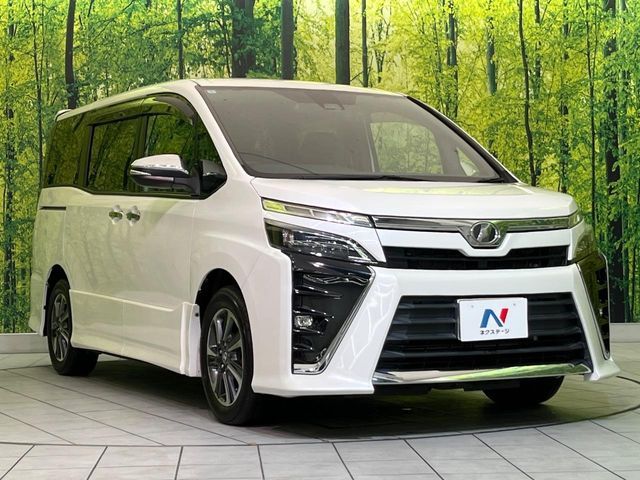 TOYOTA VOXY 2018 Image 31