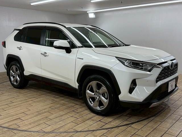 TOYOTA RAV4 HYBRID 4WD 2019 Image 31