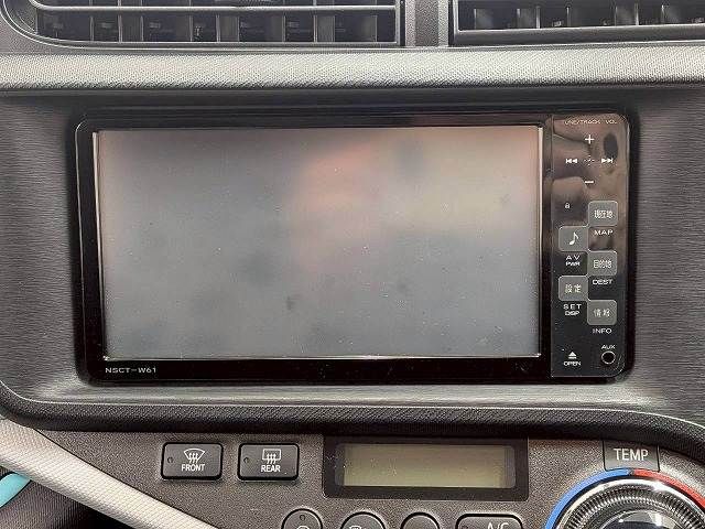 TOYOTA AQUA 2012 Image 31