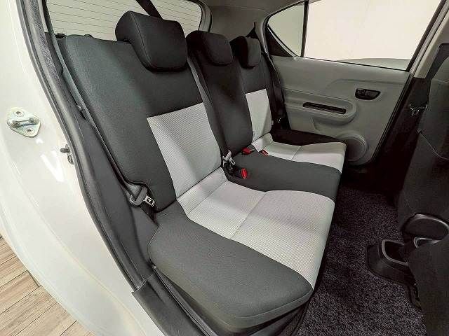 TOYOTA AQUA 2012 Image 31