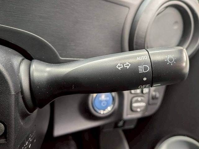 TOYOTA AQUA 2012 Image 31