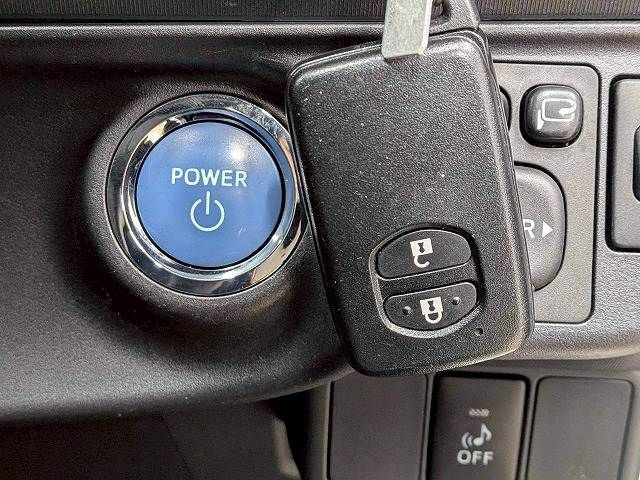 TOYOTA AQUA 2012 Image 31