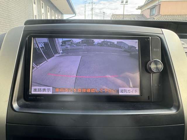 TOYOTA VOXY 2013 Image 31